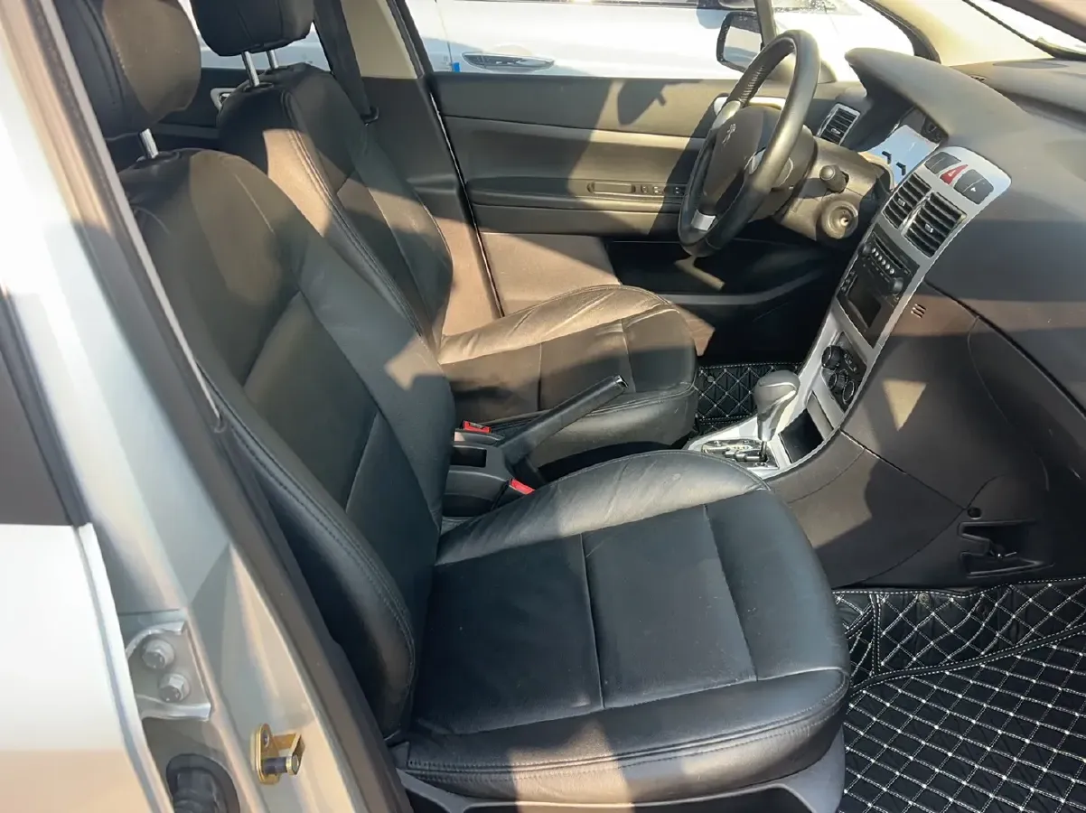 2012 Peugeot 307 1.6L 106HP L4 4AT,autocango,china used car exporter,china ev exporter,chinese used car exporter,chinese used ev exporter