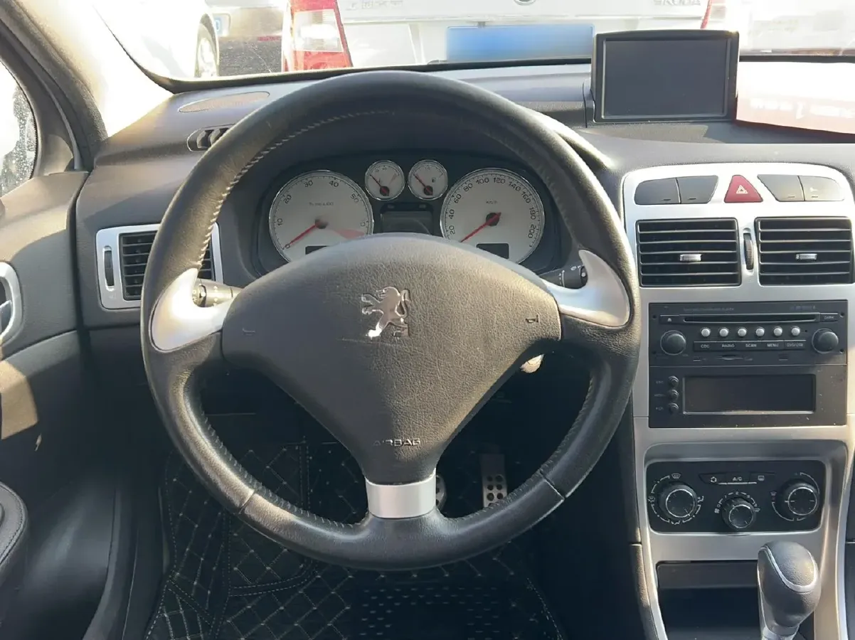 2012 Peugeot 307 1.6L 106HP L4 4AT,autocango,china used car exporter,china ev exporter,chinese used car exporter,chinese used ev exporter