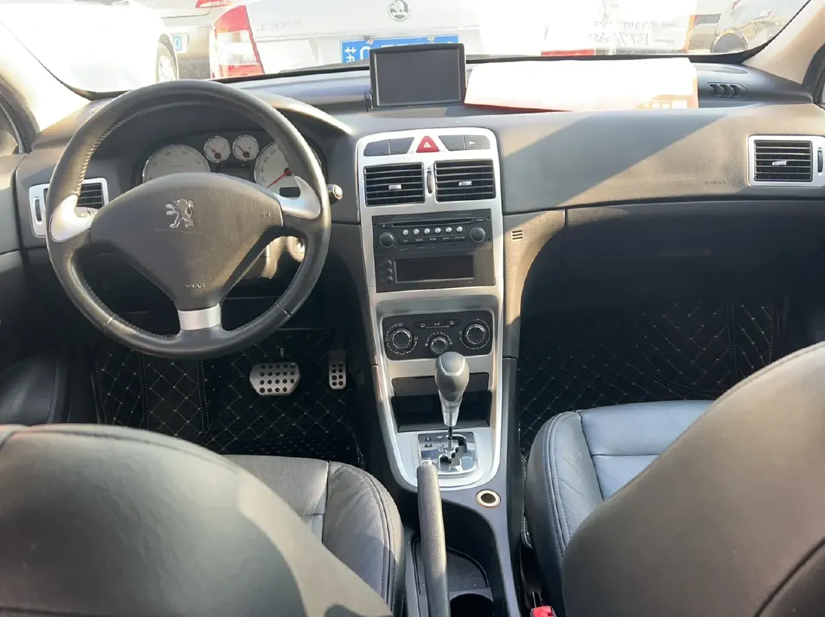 2012 Peugeot 307 1.6L 106HP L4 4AT,autocango,china used car exporter,china ev exporter,chinese used car exporter,chinese used ev exporter