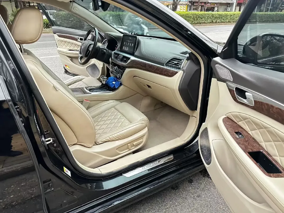 2016 GAC Trumpchi GA8 2.0T 197HP L4 6AT,autocango,china used car exporter,china ev exporter,chinese used car exporter,chinese used ev exporter