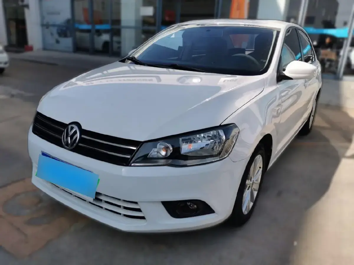 2015 Volkswagen Jetta 1.6L 110HP L4 5MT