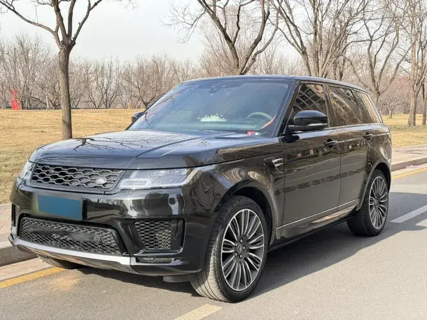 2018 Land Rover Range Rover Sport 2.0T 300HP L4 8AT PHEV 13.1KWH