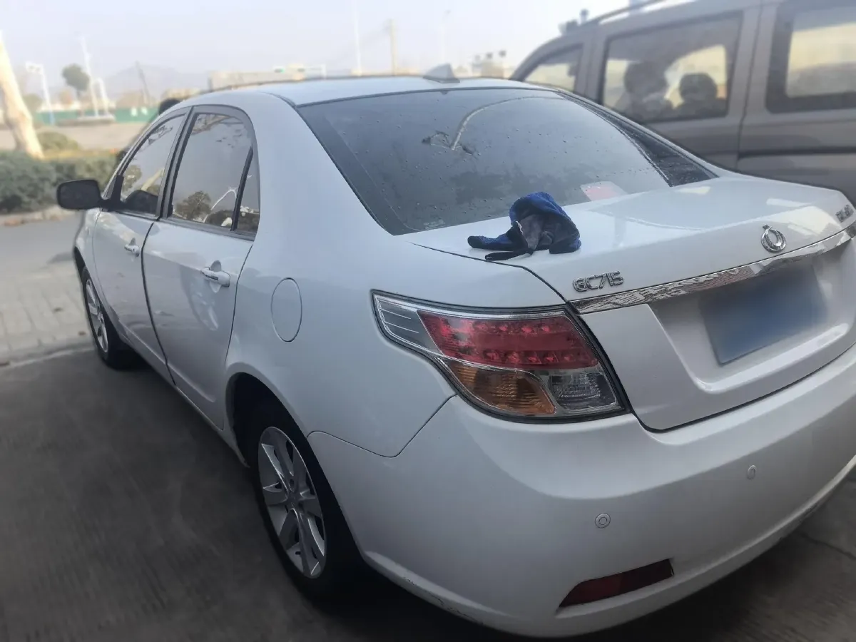 2013 Geely GC7 1.5L 109HP L4 5MT,autocango,china used car exporter,china ev exporter,chinese used car exporter,chinese used ev exporter