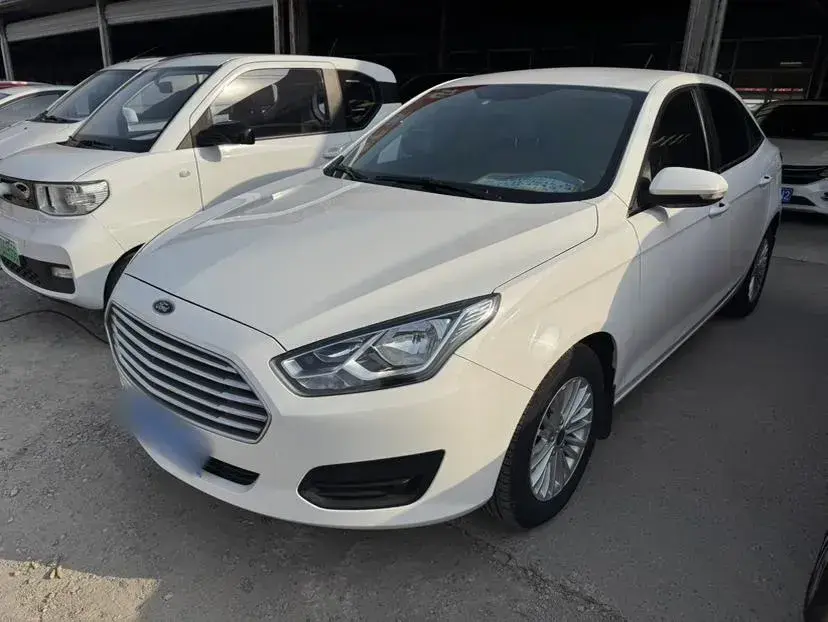 2017 Ford Escort 1.5L 113HP L4 6AT