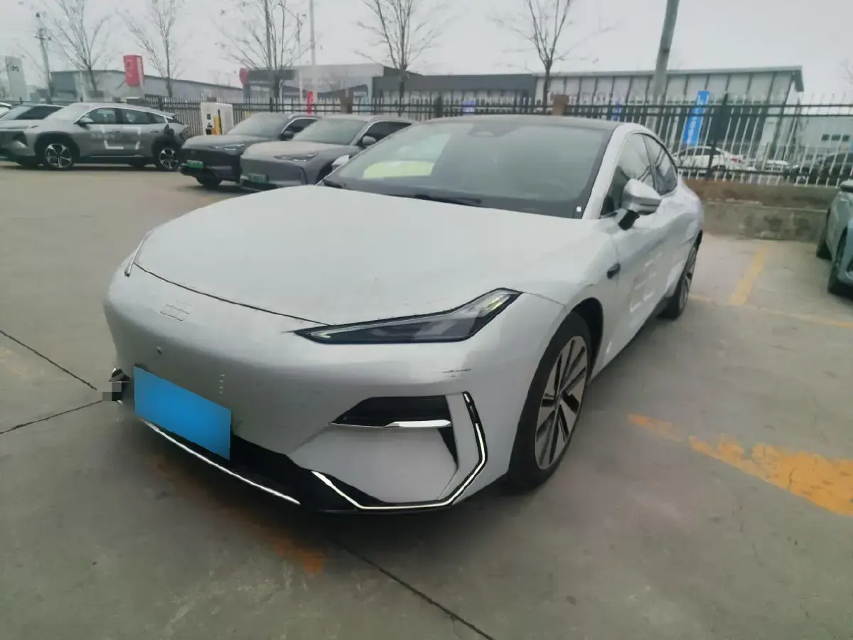 2024 Geely Galaxy E8 BEV 76KWH
