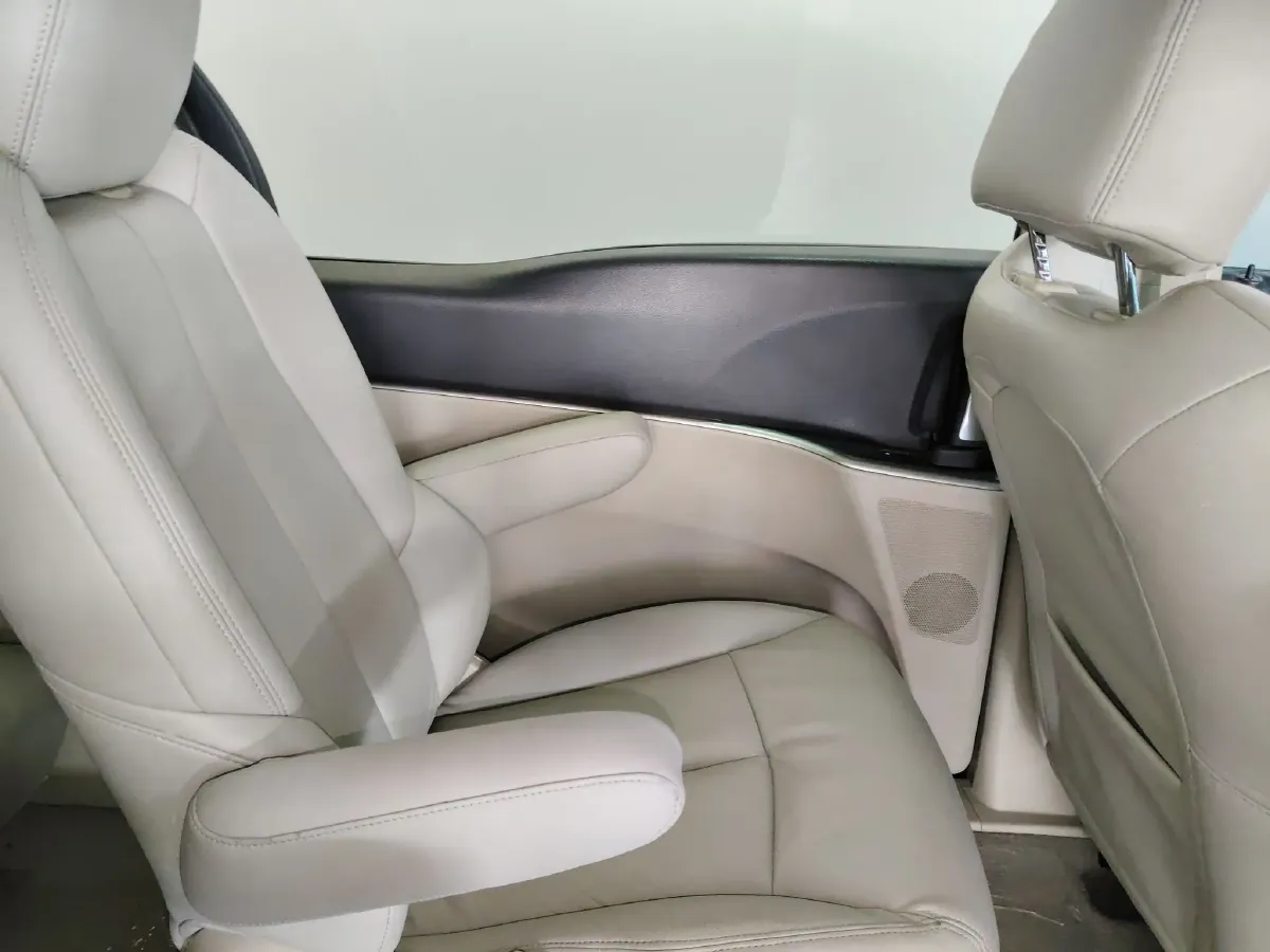 2017 Buick GL8 2.5L 200HP L4 6AT,autocango,china used car exporter,china ev exporter,chinese used car exporter,chinese used ev exporter