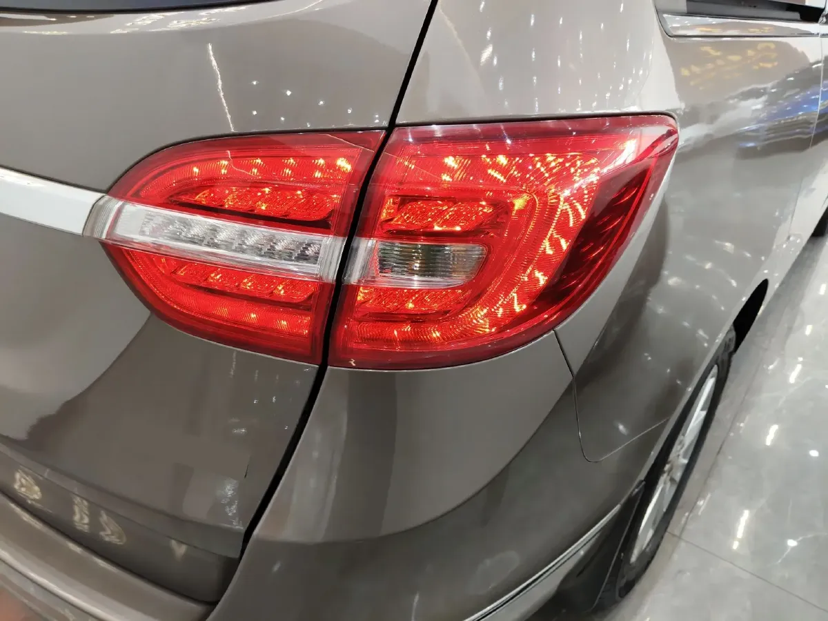 2017 Buick GL8 2.5L 200HP L4 6AT,autocango,china used car exporter,china ev exporter,chinese used car exporter,chinese used ev exporter