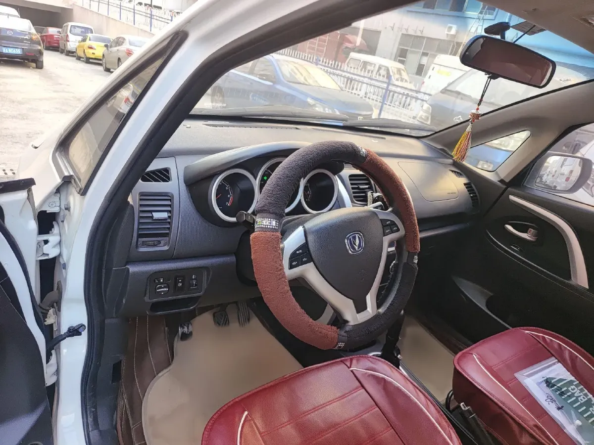 2014 ChangAn CX20 1.4L 101HP L4 5MT,autocango,china used car exporter,china ev exporter,chinese used car exporter,chinese used ev exporter