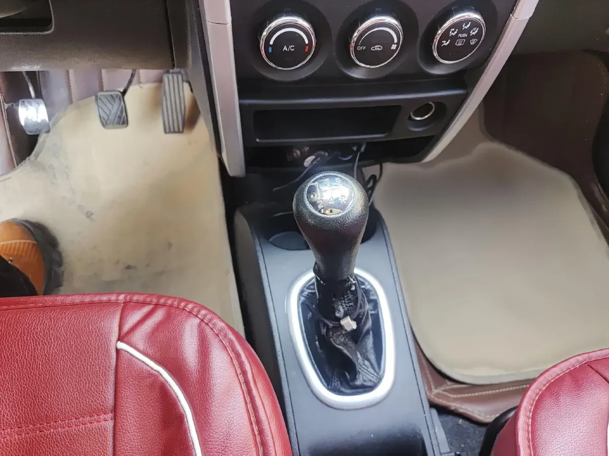 2014 ChangAn CX20 1.4L 101HP L4 5MT,autocango,china used car exporter,china ev exporter,chinese used car exporter,chinese used ev exporter