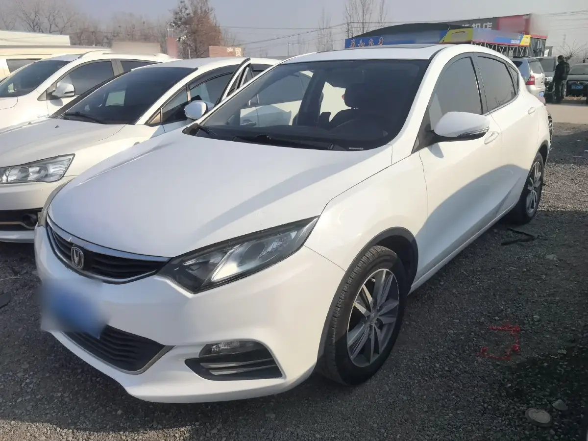 2015 ChangAn Eado XT 1.6L 125HP L4 5MT