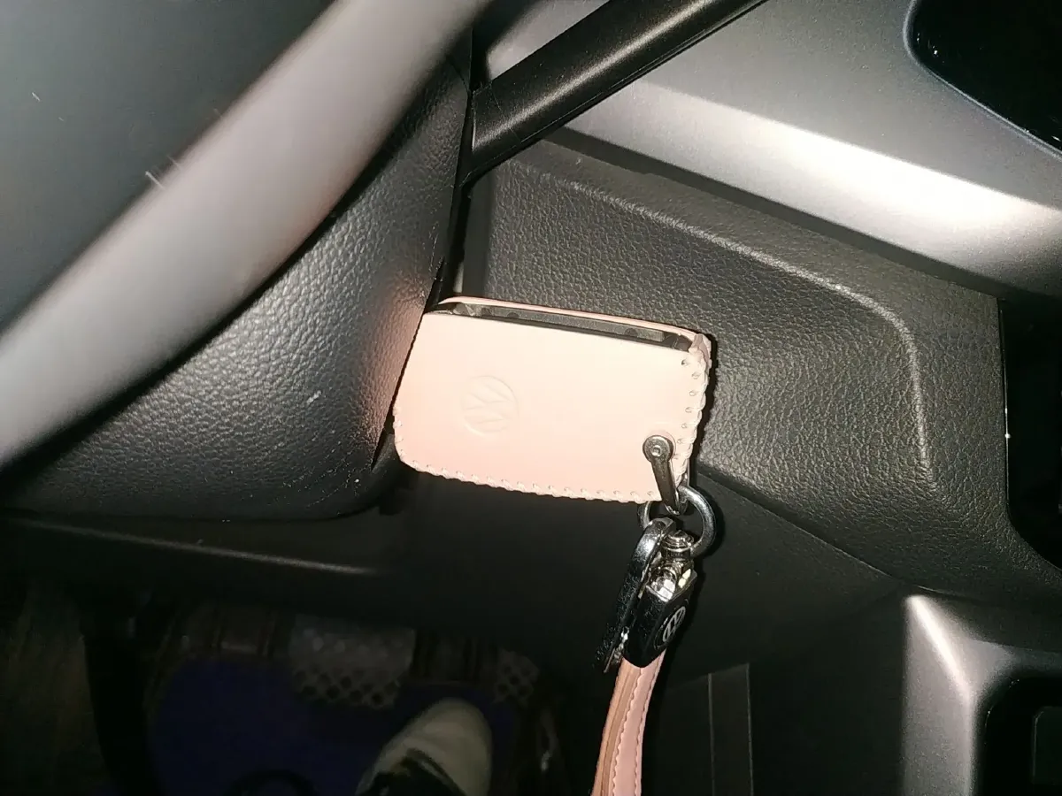 2019 Volkswagen T-Cross 1.5L 113HP L4 6AT,autocango,china used car exporter,china ev exporter,chinese used car exporter,chinese used ev exporter