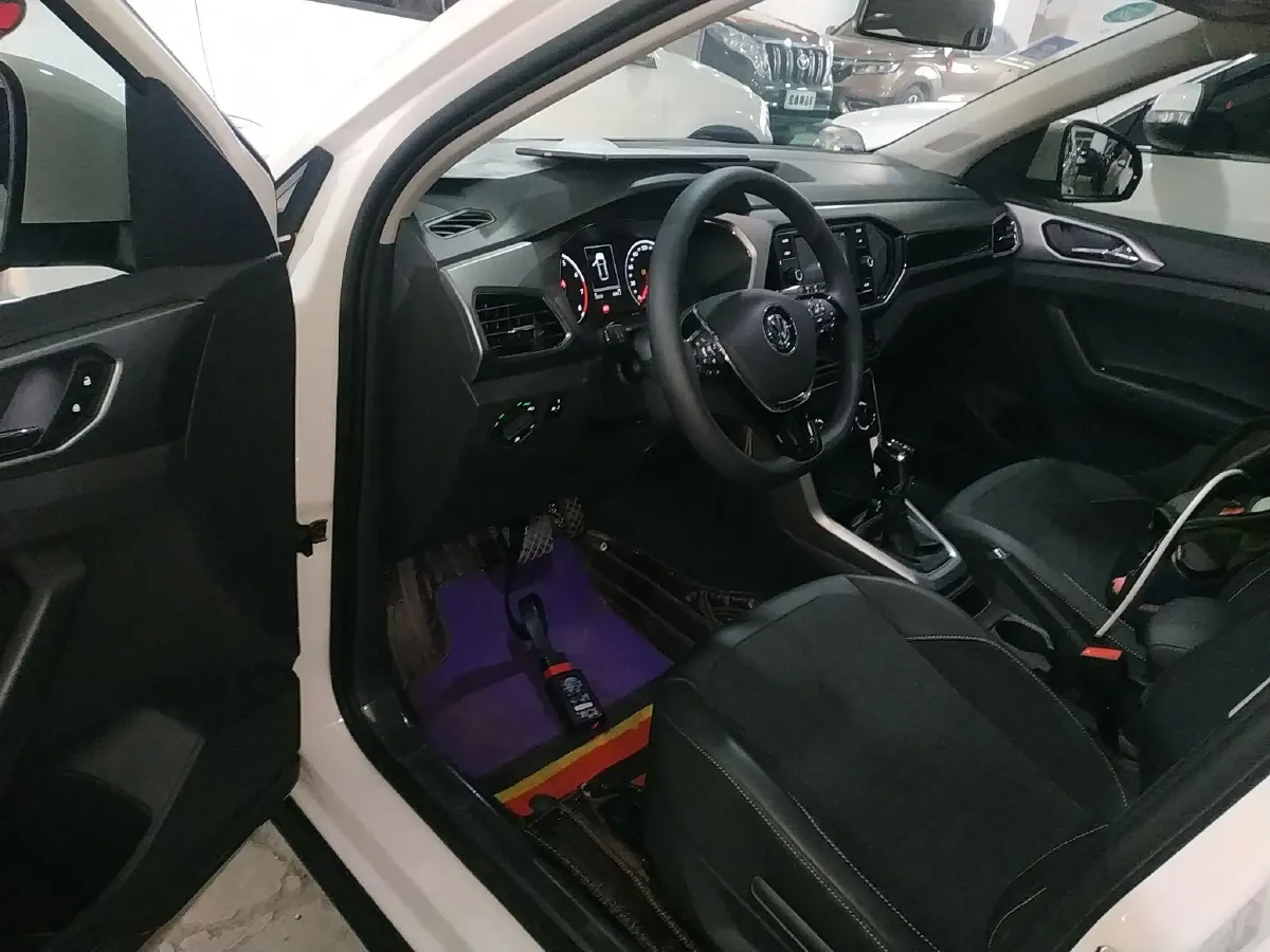 2019 Volkswagen T-Cross 1.5L 113HP L4 6AT,autocango,china used car exporter,china ev exporter,chinese used car exporter,chinese used ev exporter