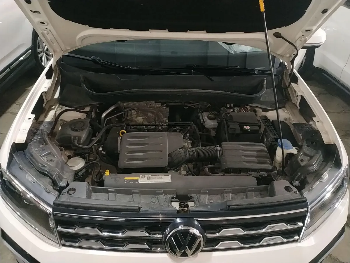 2019 Volkswagen T-Cross 1.5L 113HP L4 6AT,autocango,china used car exporter,china ev exporter,chinese used car exporter,chinese used ev exporter