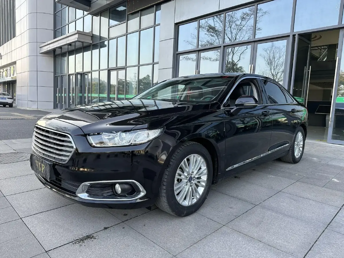 2018 Ford Taurus 2.0T 245HP L4 6AT