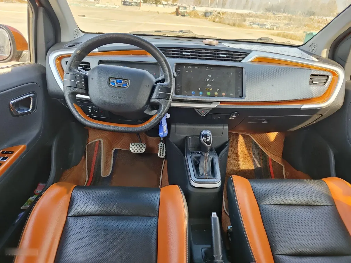 2017 Geely Vision X1 1.3L 88HP L4 4AT,autocango,china used car exporter,china ev exporter,chinese used car exporter,chinese used ev exporter