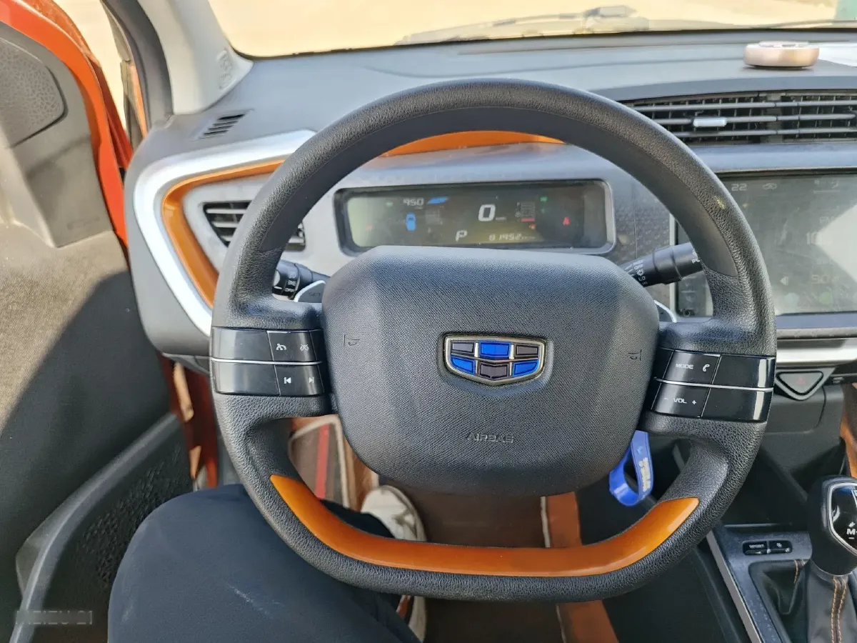 2017 Geely Vision X1 1.3L 88HP L4 4AT,autocango,china used car exporter,china ev exporter,chinese used car exporter,chinese used ev exporter