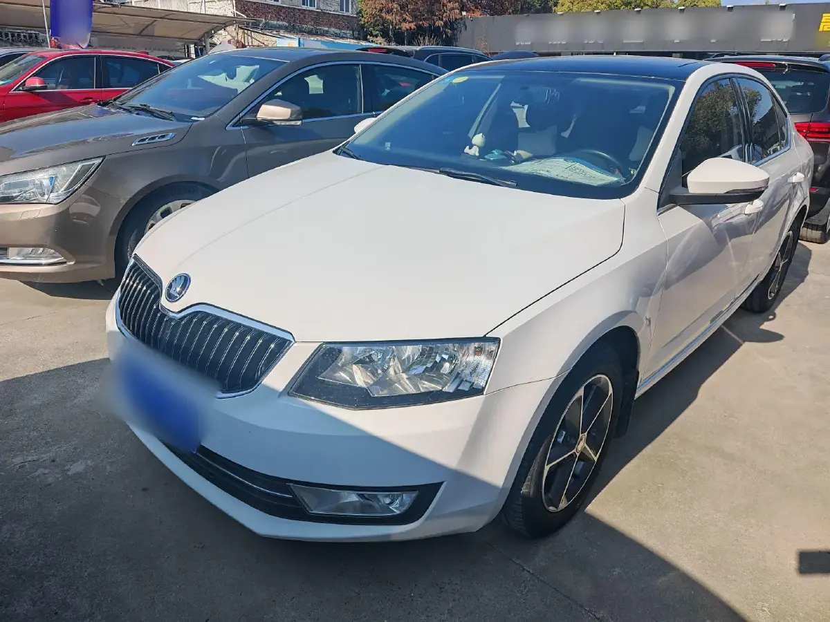 2015 Skoda Octavia 1.6L 110HP L4 6AT