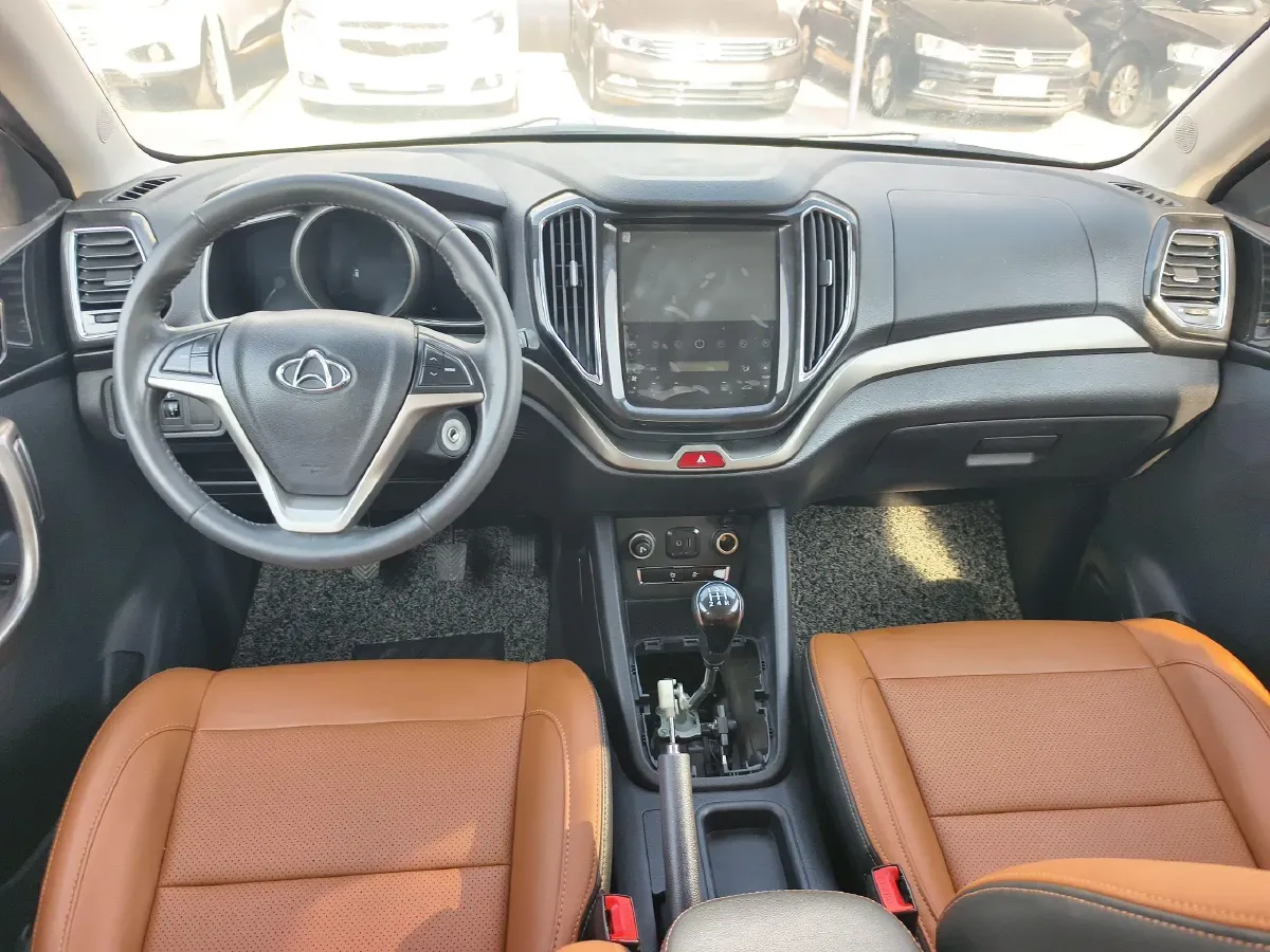 2016 ChangAn Oshan CX70 1.6L 117HP L4 5MT,autocango,china used car exporter,china ev exporter,chinese used car exporter,chinese used ev exporter