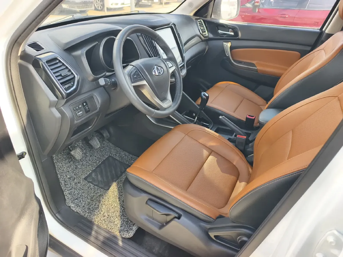 2016 ChangAn Oshan CX70 1.6L 117HP L4 5MT,autocango,china used car exporter,china ev exporter,chinese used car exporter,chinese used ev exporter