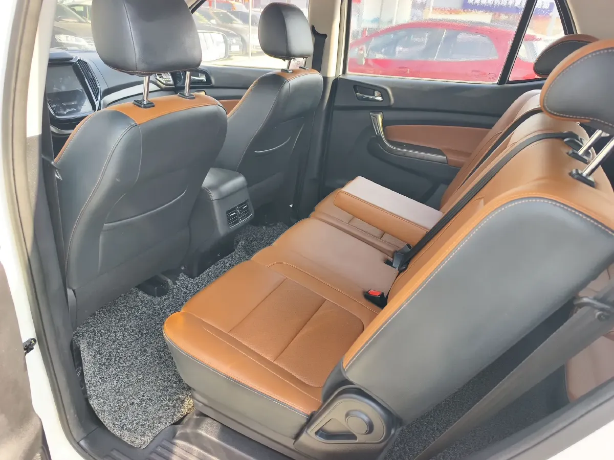 2016 ChangAn Oshan CX70 1.6L 117HP L4 5MT,autocango,china used car exporter,china ev exporter,chinese used car exporter,chinese used ev exporter