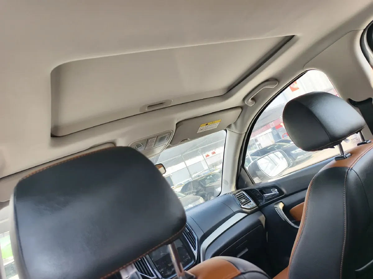 2016 ChangAn Oshan CX70 1.6L 117HP L4 5MT,autocango,china used car exporter,china ev exporter,chinese used car exporter,chinese used ev exporter