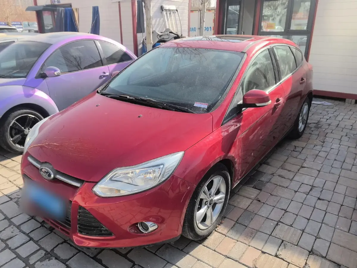 2012 Ford Focus 1.6L 125HP L4 6DCT