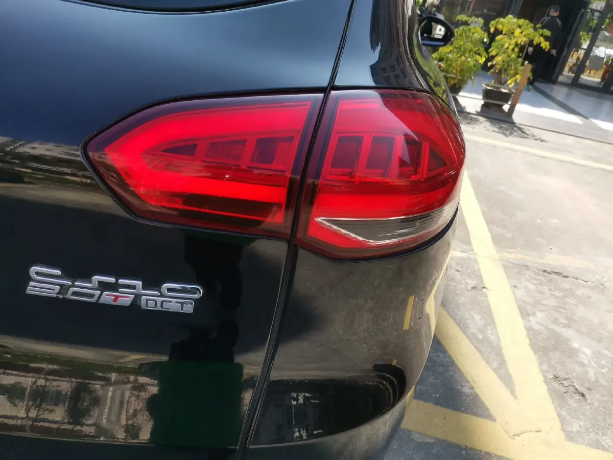 2017 Leopaard CS10 2.0T 177HP L4 6DCT,autocango,china used car exporter,china ev exporter,chinese used car exporter,chinese used ev exporter