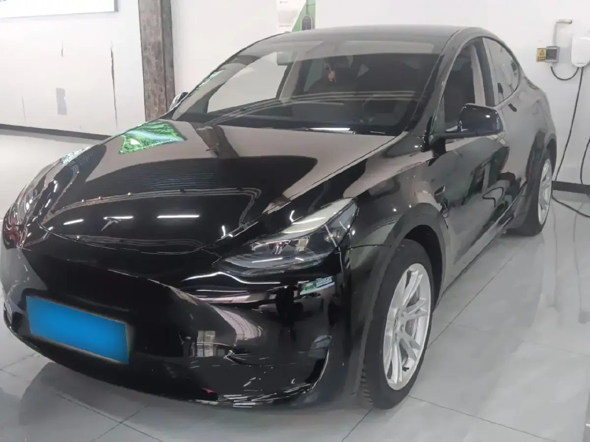 2022 Tesla Model Y BEV 60KWH