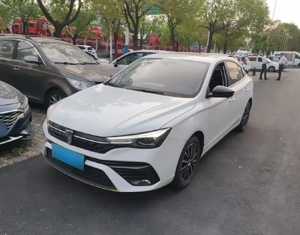 2021 Roewe i5 1.5L 120HP L4 CVT