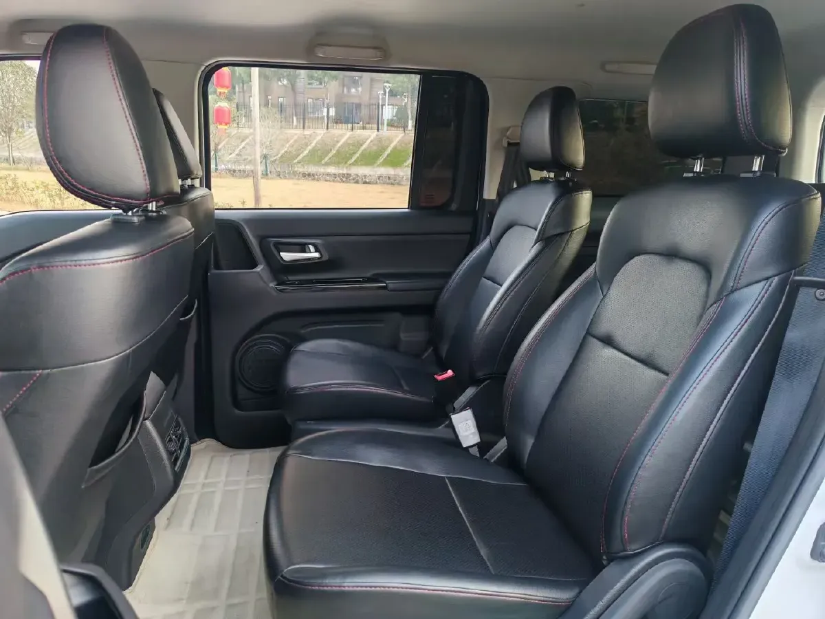 2018 ChangAn Oshan X70A 1.5L 107HP L4 5MT,autocango,china used car exporter,china ev exporter,chinese used car exporter,chinese used ev exporter