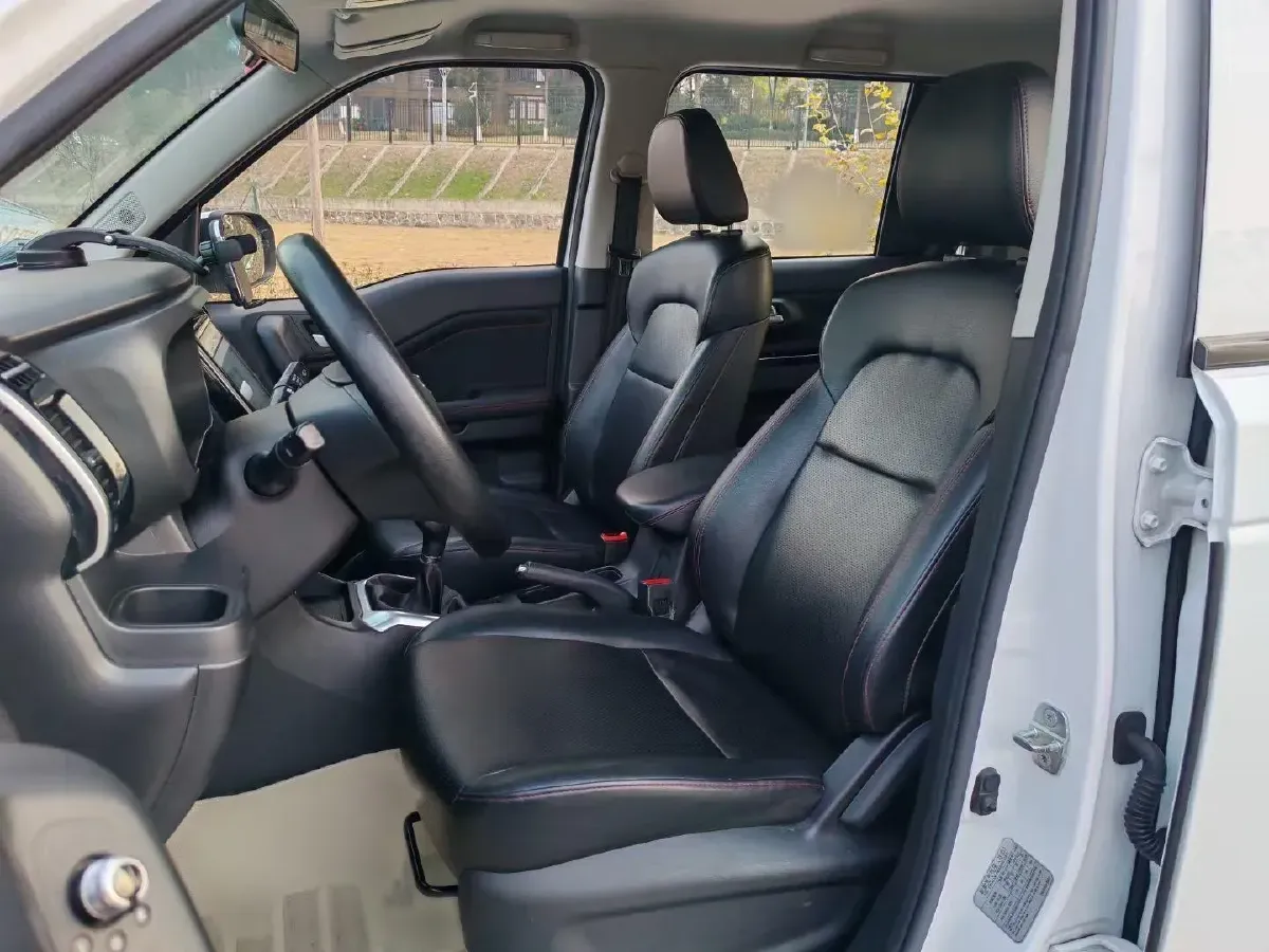 2018 ChangAn Oshan X70A 1.5L 107HP L4 5MT,autocango,china used car exporter,china ev exporter,chinese used car exporter,chinese used ev exporter