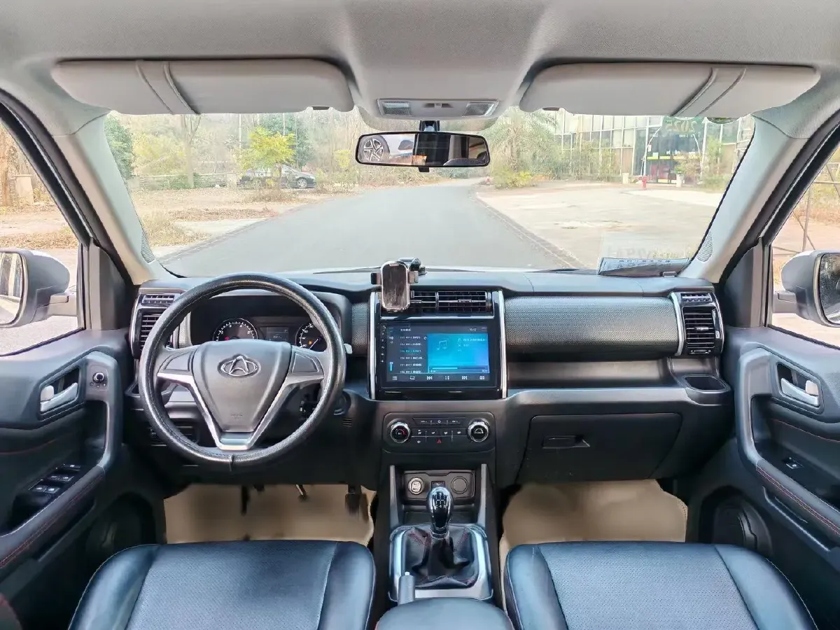 2018 ChangAn Oshan X70A 1.5L 107HP L4 5MT,autocango,china used car exporter,china ev exporter,chinese used car exporter,chinese used ev exporter