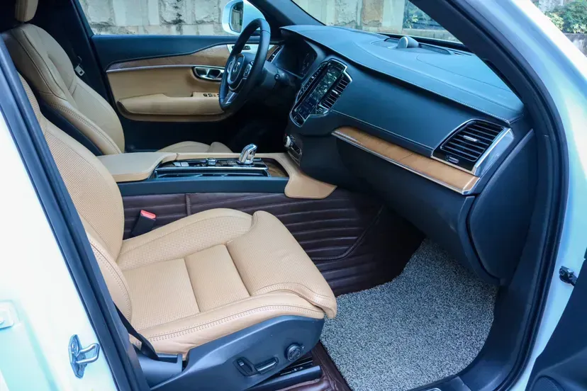 2019 Volvo XC90 PHEV 2.0T 320HP L4 8AT PHEV 10.4KWH,autocango,china used car exporter,china ev exporter,chinese used car exporter,chinese used ev exporter