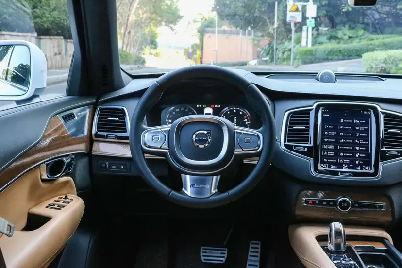 2019 Volvo XC90 PHEV 2.0T 320HP L4 8AT PHEV 10.4KWH,autocango,china used car exporter,china ev exporter,chinese used car exporter,chinese used ev exporter