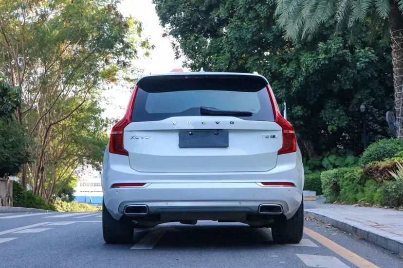 2019 Volvo XC90 PHEV 2.0T 320HP L4 8AT PHEV 10.4KWH,autocango,china used car exporter,china ev exporter,chinese used car exporter,chinese used ev exporter