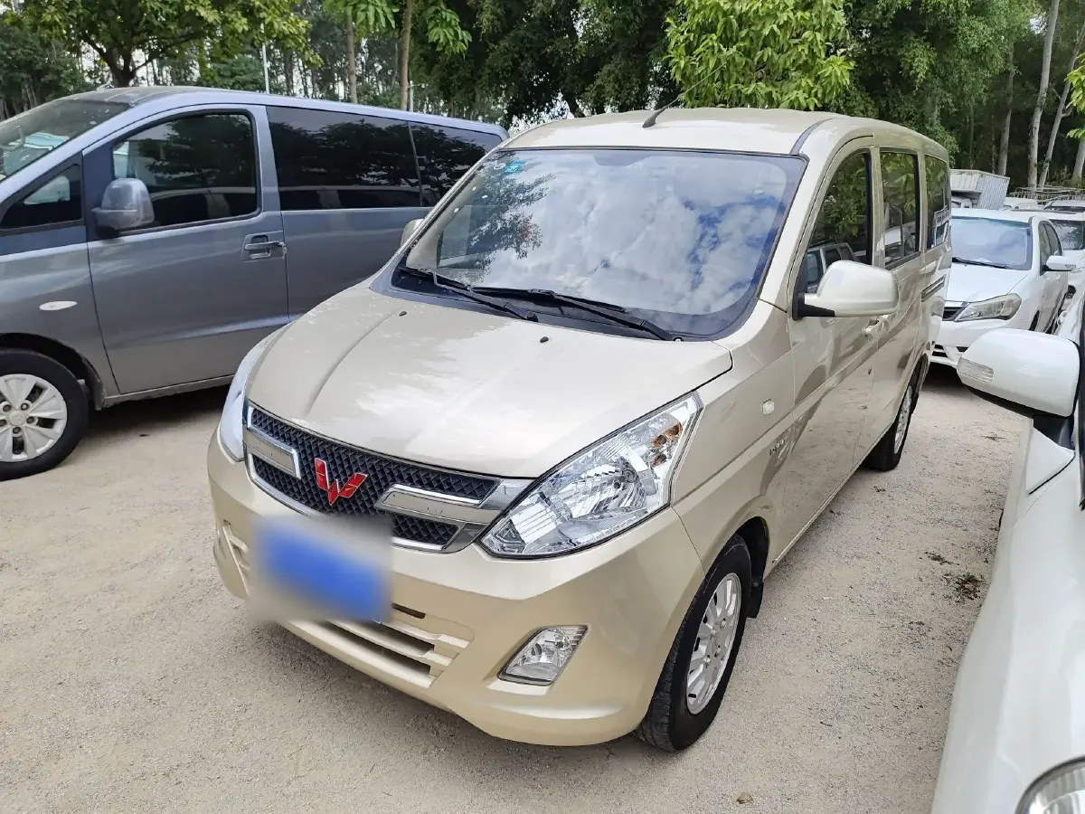 2018 WuLing RongGuang V 1.5L 112HP L4 5MT