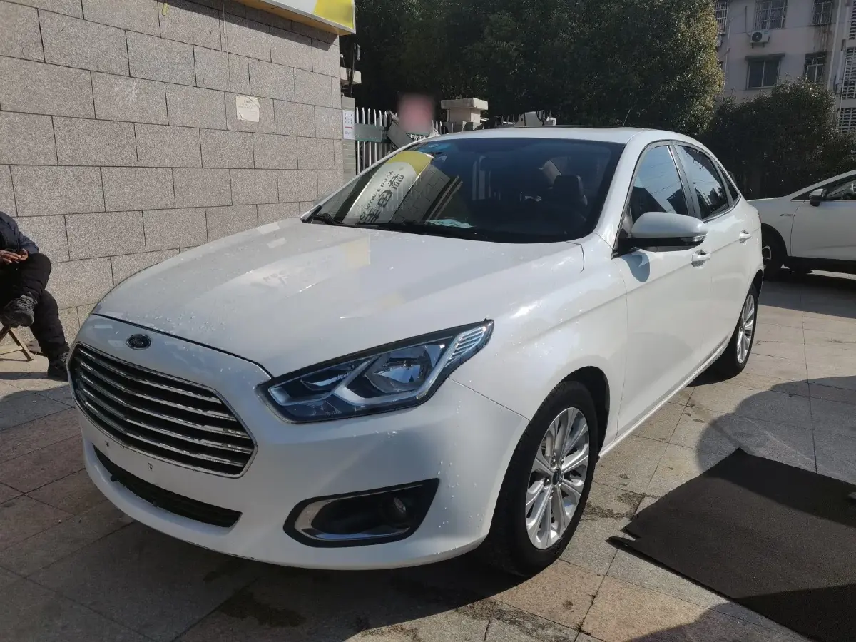 2017 Ford Escort 1.5L 113HP L4 6AT