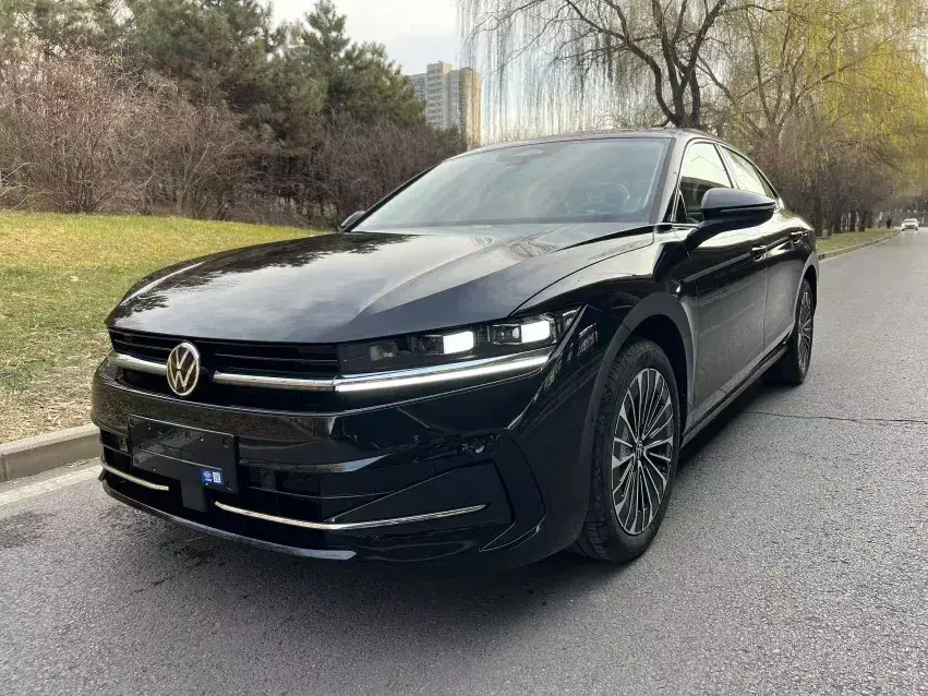 2024 Volkswagen Magotan 2.0T 220HP L4 7DCT