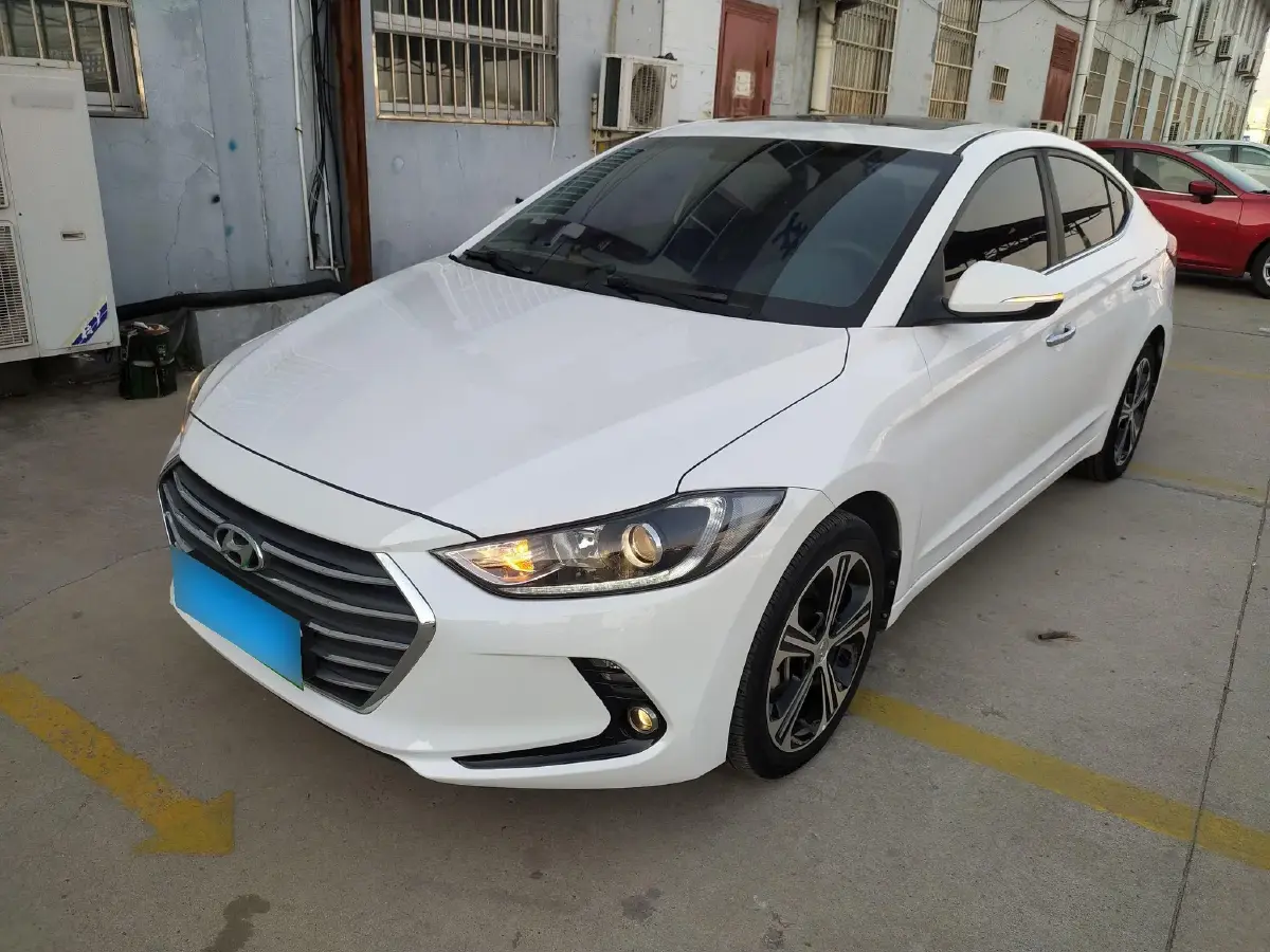 2018 Hyundai Elantra 1.4T 130HP L4 7DCT