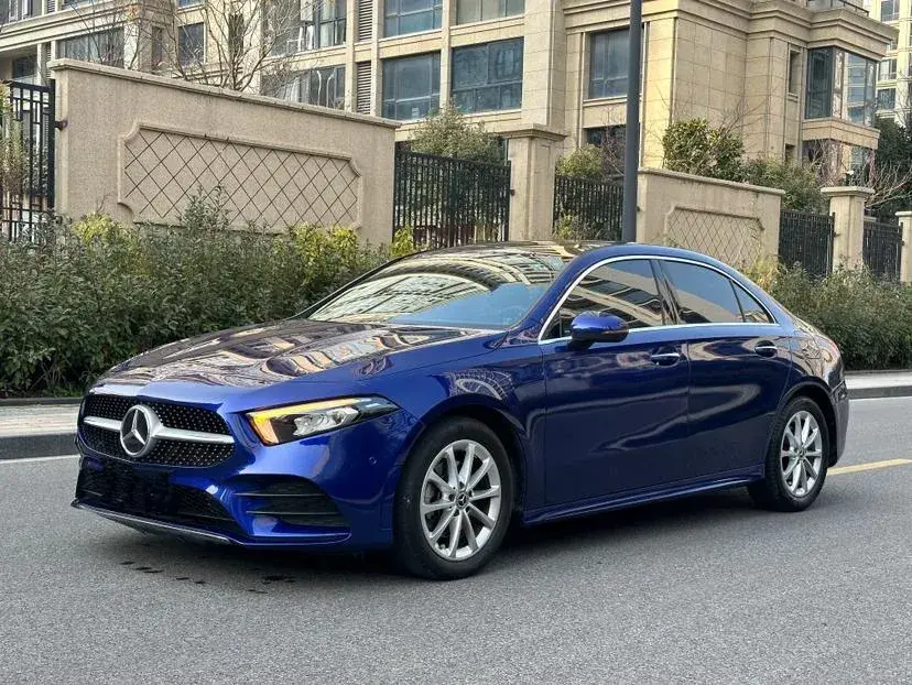 2020 Mercedes-Benz A Class 1.3T 163HP L4 7DCT