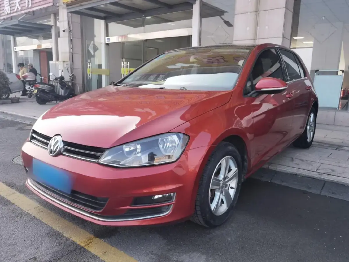 2016 Volkswagen Golf 1.6L 110HP L4 6AT