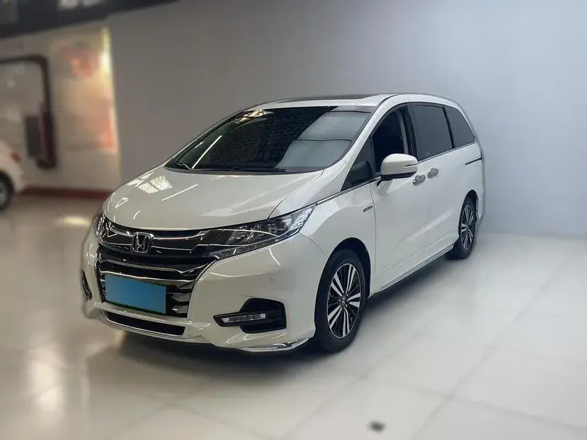2021 Honda Odyssey 2.0L 146HP L4 E-CVT Hybrid