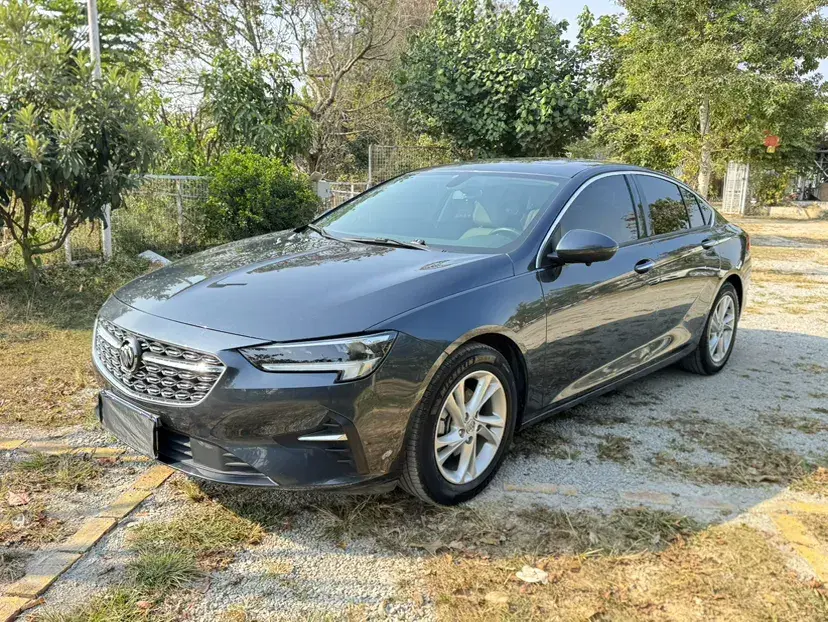 2020 Buick Regal 1.5T 169HP L4 9AT