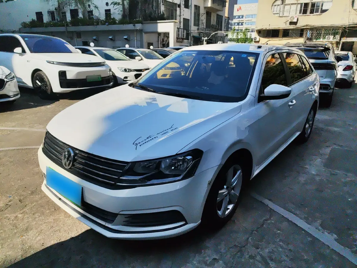 2017 Volkswagen Gran Lavida 1.6L 110HP L4 6AT