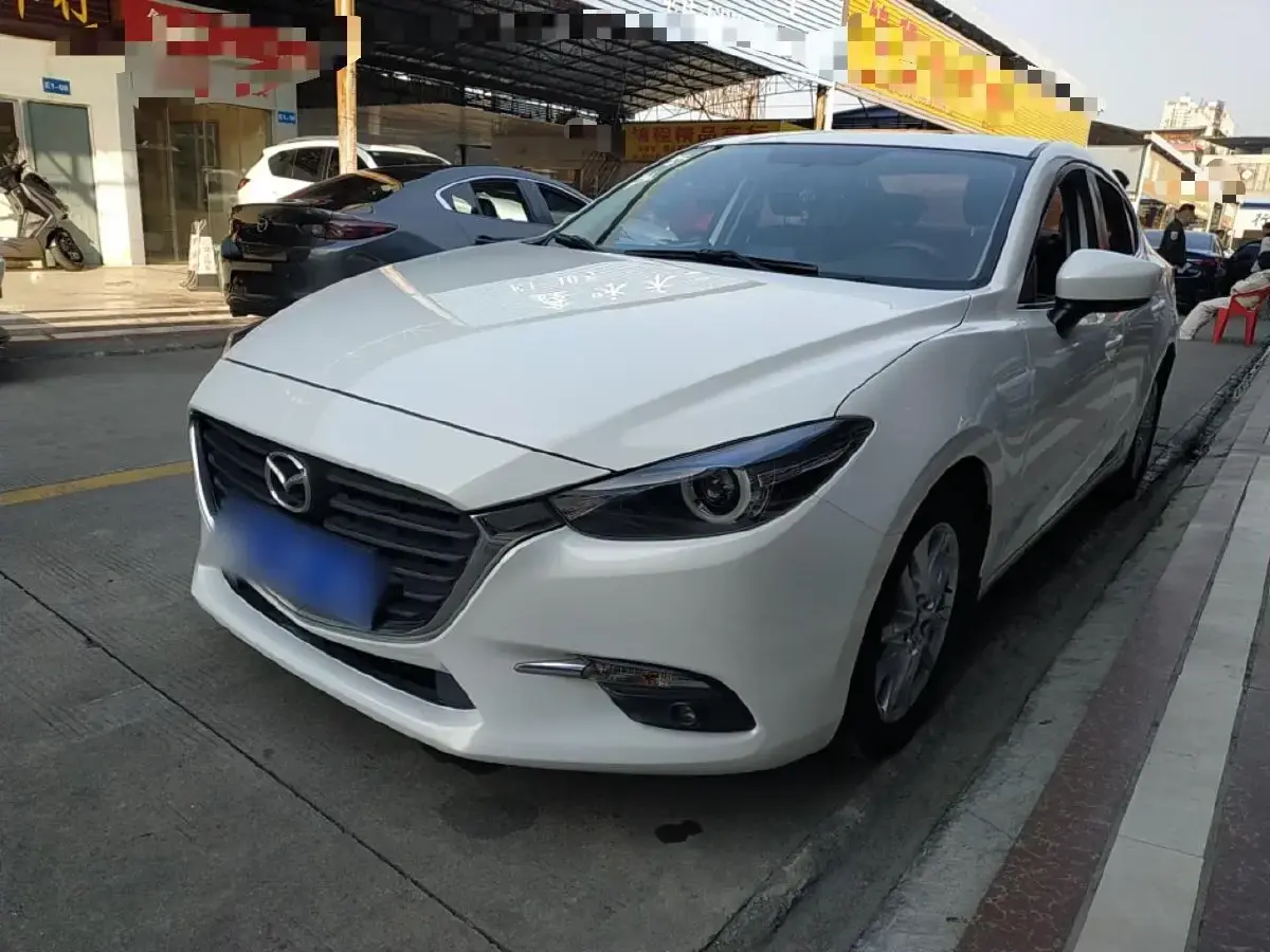 2017 Mazda 3 Axela 1.5L 117HP L4 6AT