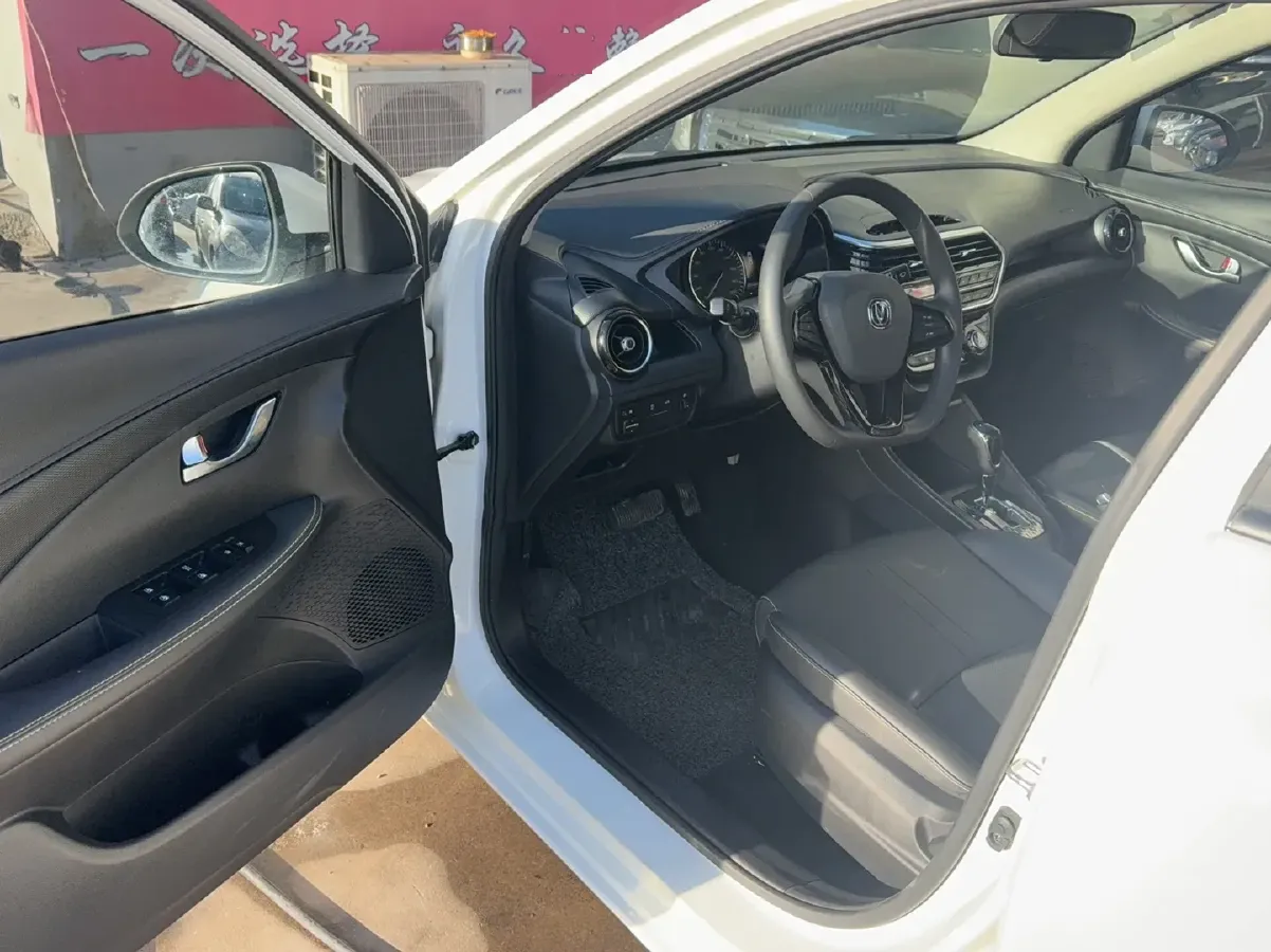 2019 ChangAn Alsvin 1.5L 107HP L4 5DCT,autocango,china used car exporter,china ev exporter,chinese used car exporter,chinese used ev exporter