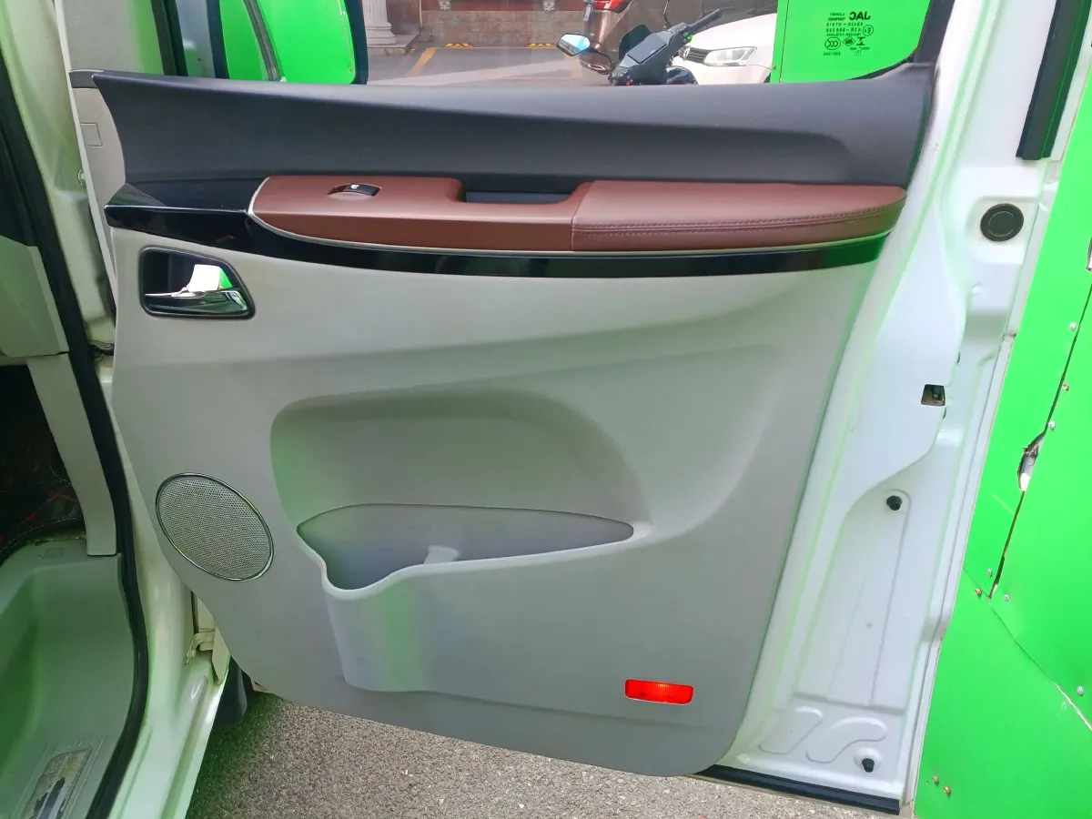 2017 JAC Refine M5 2.0T 190HP L4 6DCT,autocango,china used car exporter,china ev exporter,chinese used car exporter,chinese used ev exporter