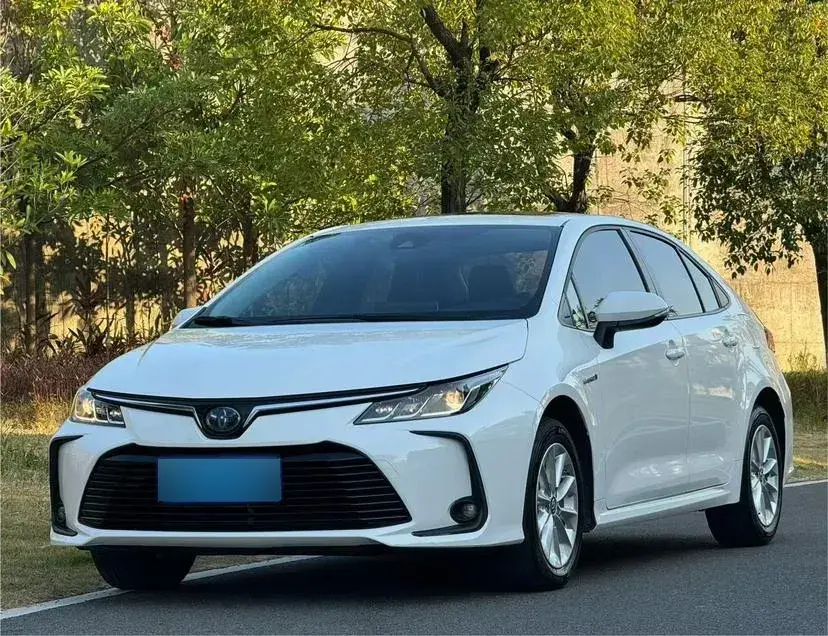 2021 Toyota Corolla 1.8L 98HP L4 E-CVT Hybrid