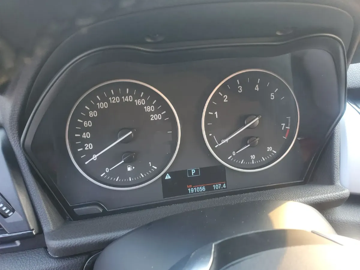 2015 BMW 2 Series SUV 1.5T 136HP L3 6AT,autocango,china used car exporter,china ev exporter,chinese used car exporter,chinese used ev exporter