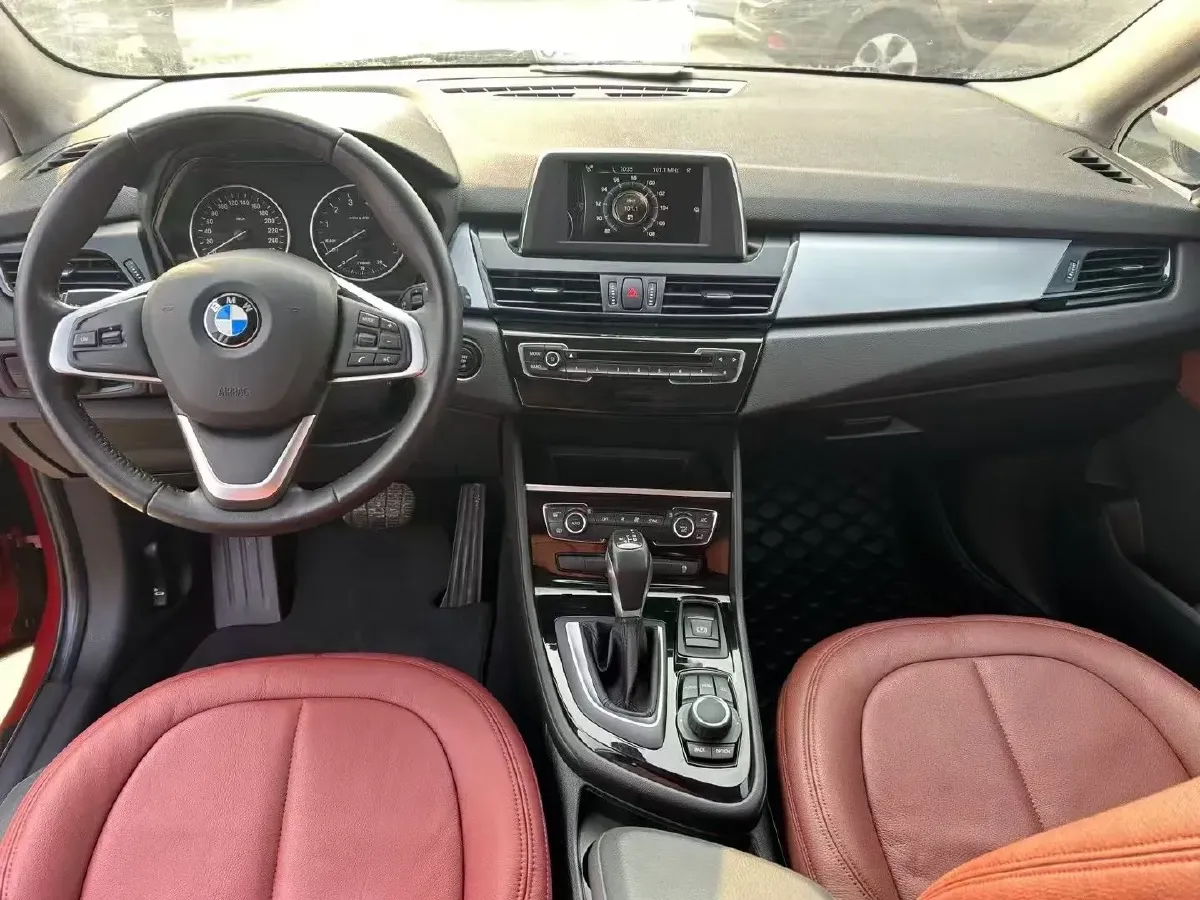 2015 BMW 2 Series SUV 1.5T 136HP L3 6AT,autocango,china used car exporter,china ev exporter,chinese used car exporter,chinese used ev exporter